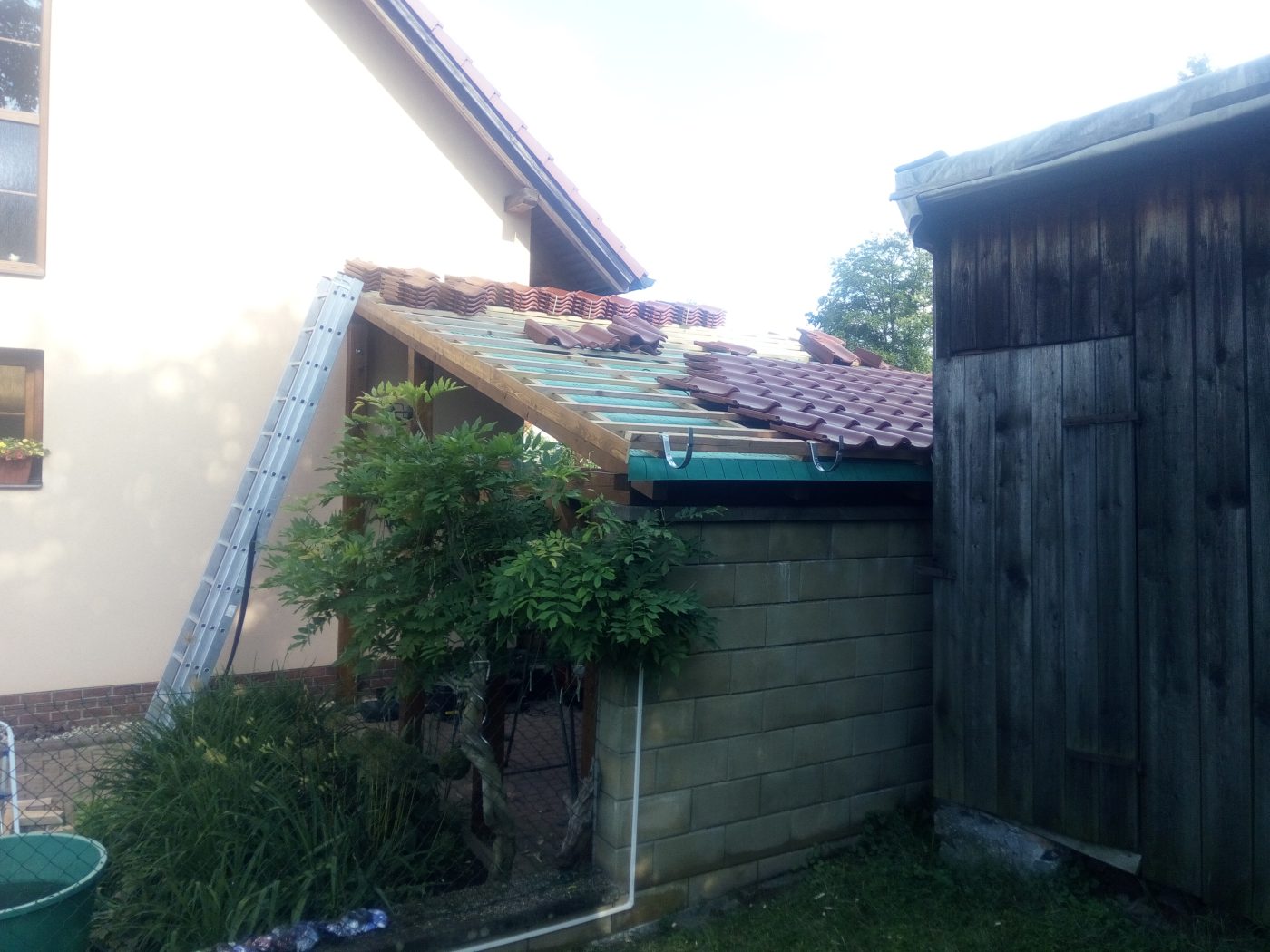 Pergola s taškovou střechou, fotka 5 z 10