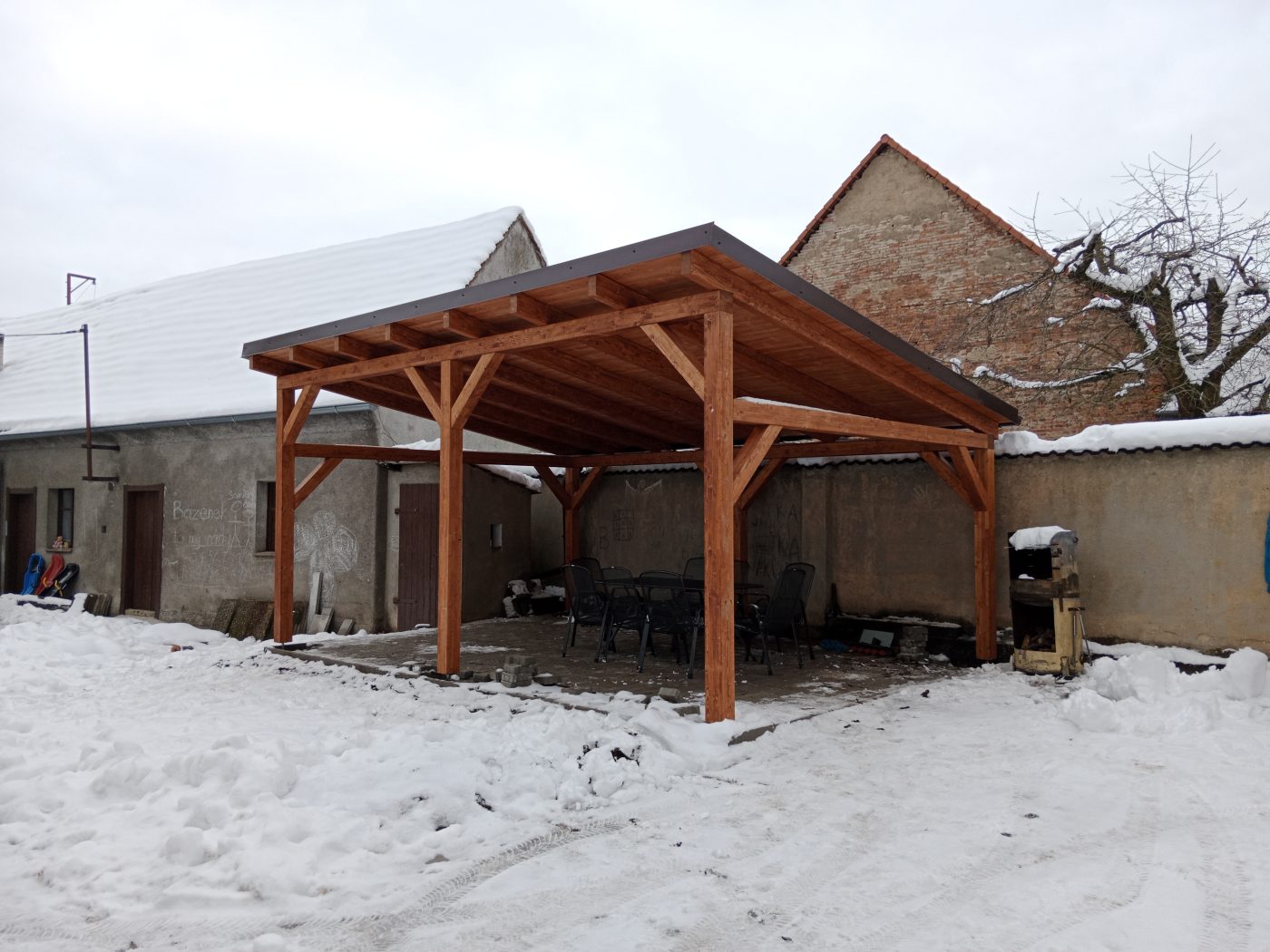 Pergola s posezením, fotka 5 z 6
