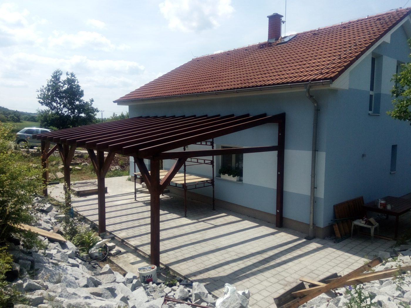 Pergola se slaměnou střechou, fotka 1 z 4